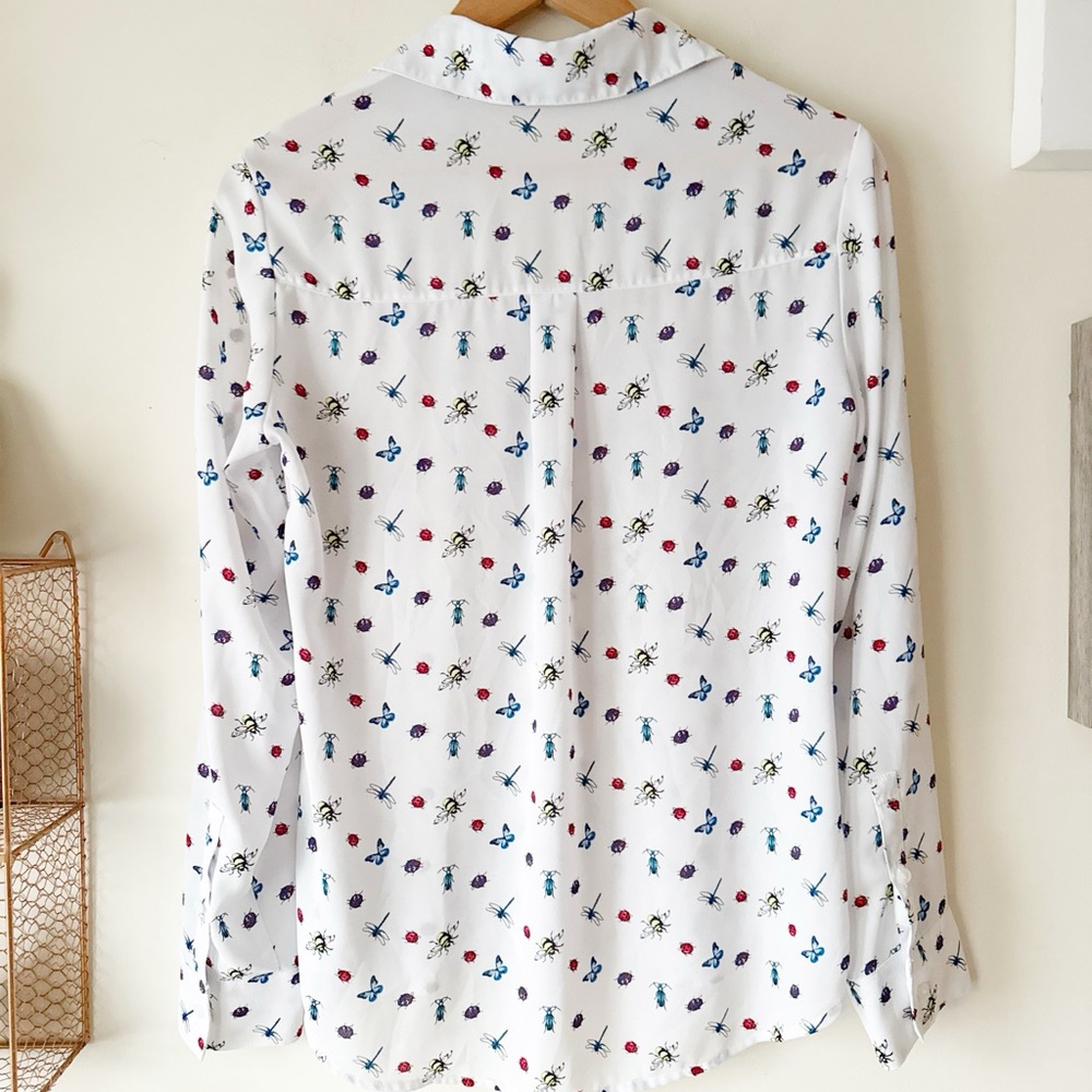 Express Portofino Whimsical Twee Insect Print Blouse White Colorful Print Size S - Picture 7 of 12
